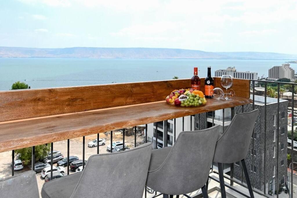 L.T.D- My View. 2 Bedroom Apartment By The Lake. Tiberiade Esterno foto